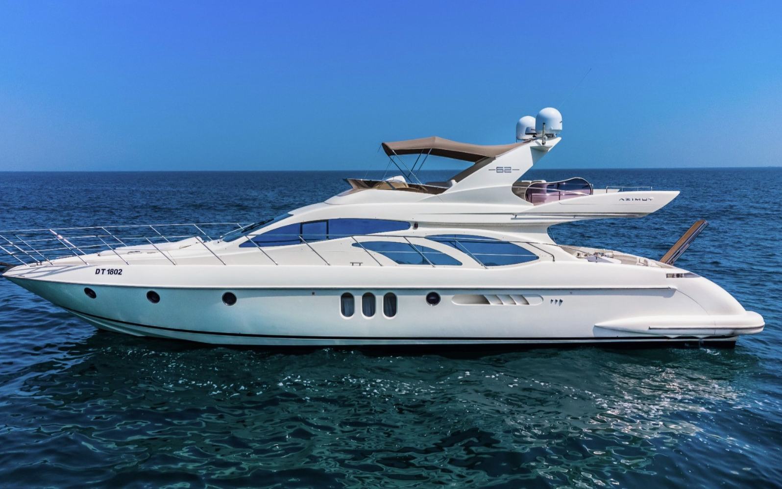 Azimut Lucky Star for charter