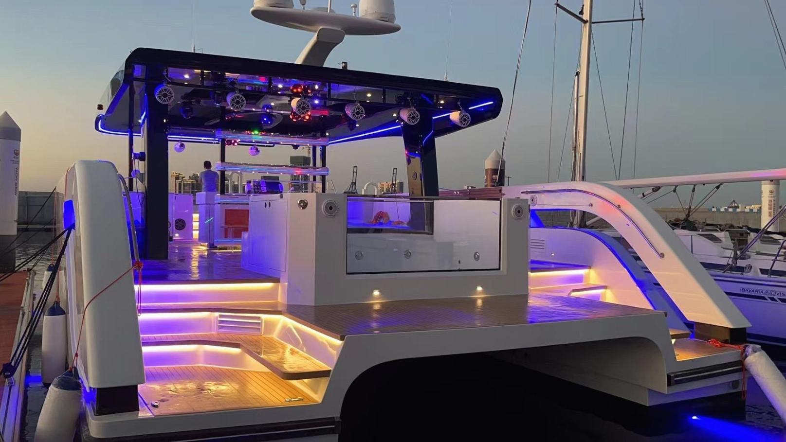 Catamaran Ozone, photo 12