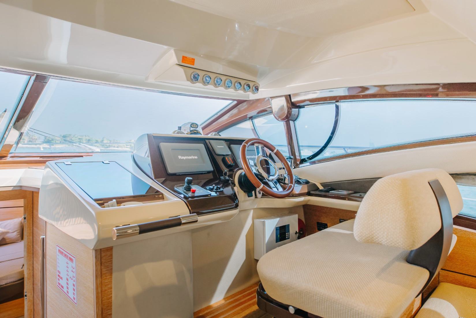 Azimut No Regrets, photo 2